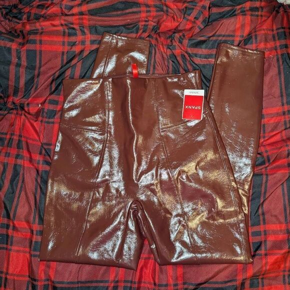 NWT Spanx Patent Faux Leather Ruby Red Leggings in Medium - Picture 3 of 8